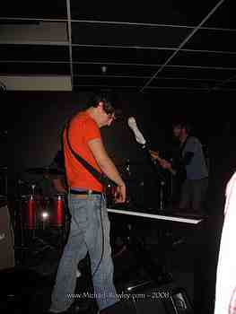 Viaduct Show - Lonely Forest, Colonies, Fashion, and Don't Tell Sophie