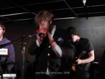 Viaduct Show - Lonely Forest, Colonies, Fashion, and Don't Tell Sophie