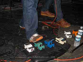 Viaduct Show - Lonely Forest, Colonies, Fashion, and Don't Tell Sophie